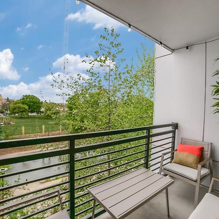Downtown Apartment With Riverwalk Views Free Parking Pet Friendly Centrally Located On The Riverwalk San Antonio Exterior photo