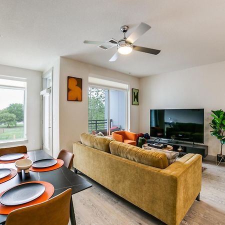 Downtown Apartment With Riverwalk Views Free Parking Pet Friendly Centrally Located On The Riverwalk San Antonio Exterior photo