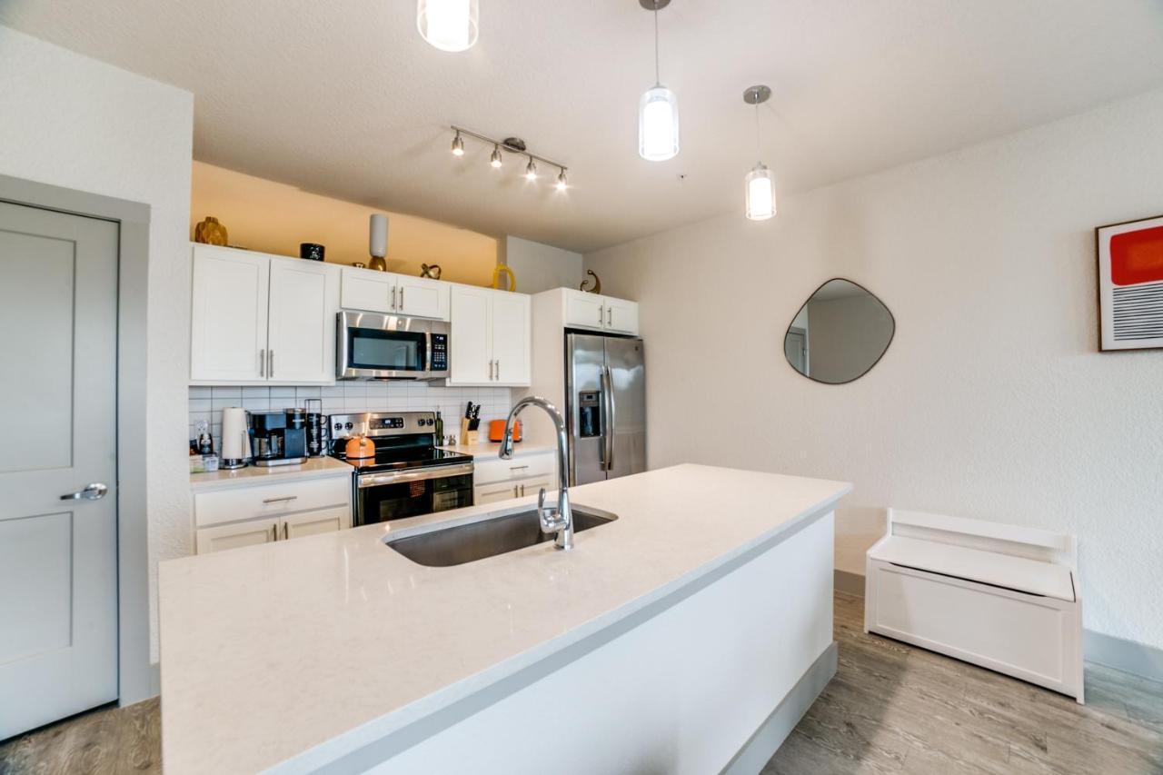 Downtown Apartment With Riverwalk Views Free Parking Pet Friendly Centrally Located On The Riverwalk San Antonio Exterior photo